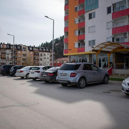 B&M Apartment บิโตลา ภายนอก รูปภาพ